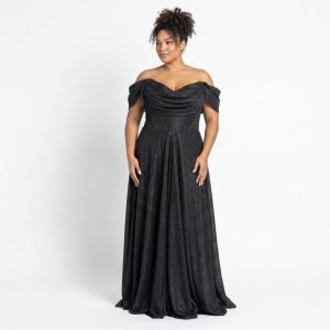 Vestido Ombro a Ombro Preto Com Brilho Discreto e Saia Fluida