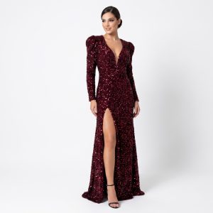 Vestido Marsala Bordado Com Mangas Longas, Fenda Frontal e Decote