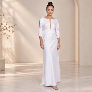 Vestido de Noiva em Cetim com Toque de Seda, Decote Frontal e Mangas 3/4
