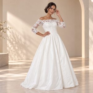 Vestido De Noiva Com Decote Ombro a Ombro, Mangas Em Renda e Saia Ampla