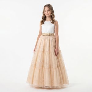 Vestido de Daminha Off White e Nude com Saia em Tule Poá e Cinto Dourado