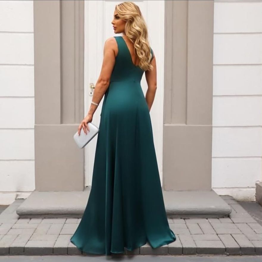 Vestido Verde Esmeralda com Fenda e Laço - Imagem 2
