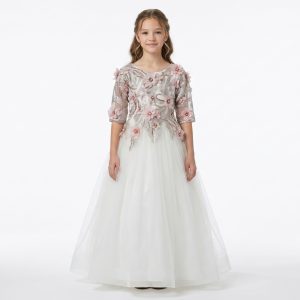 Vestido Off White De Daminha Em Tule Com Corpo Bordado Em Tons Rosé e Aplicações Florais 3D